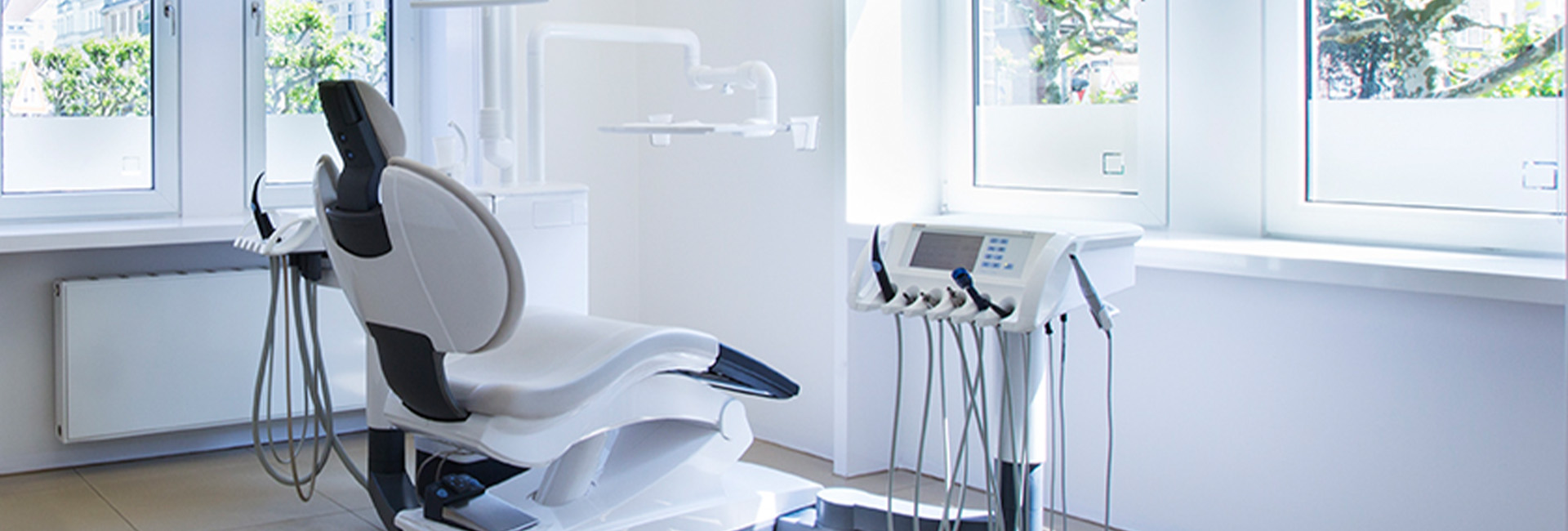 Zahnkorrektur Düsseldorf – gerade Zähne Oberkassel